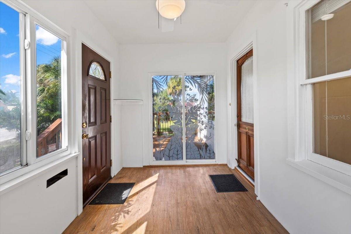 Daytona Beach, FL 32118,21 S HALIFAX AVE