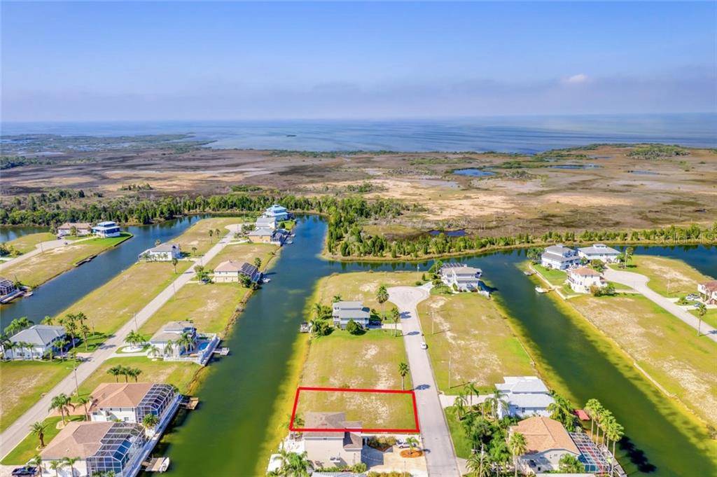 Hernando Beach, FL 34607,3432 TRIGGERFISH DR