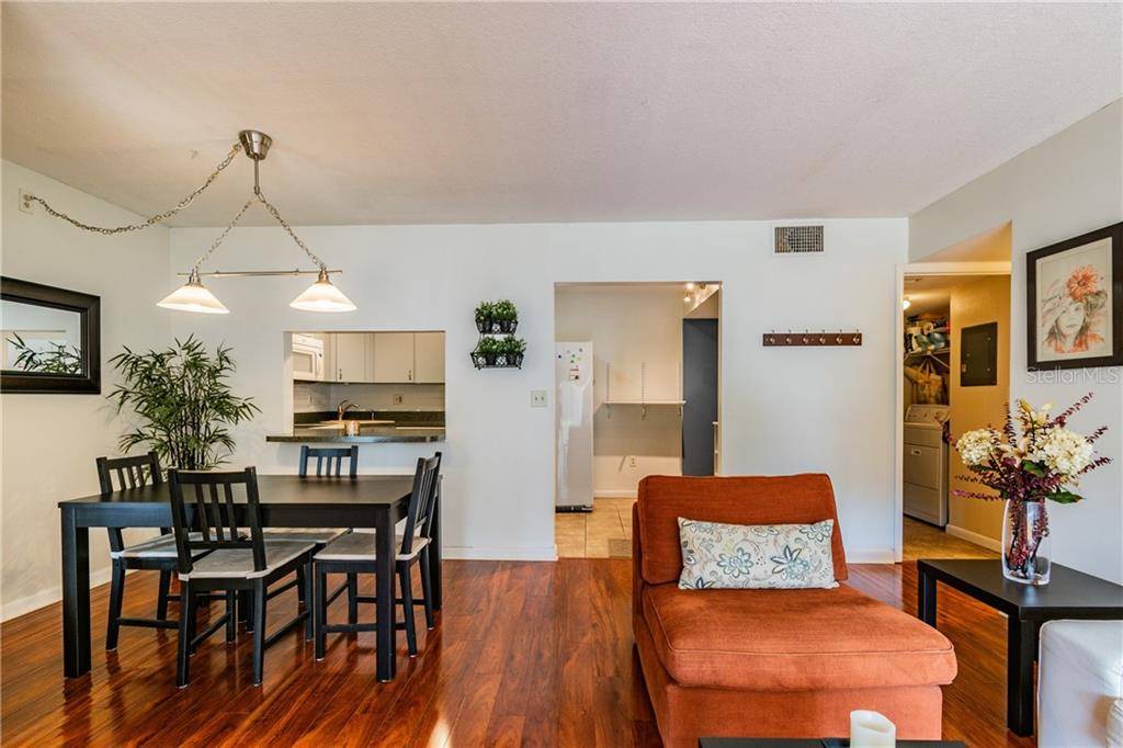 Tarpon Springs, FL 34688,1345 PINE RIDGE CIR E #B1