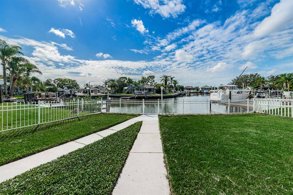 New Port Richey, FL 34652,4218 MARINE Pkwy