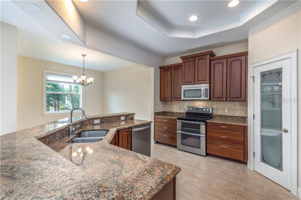 Tarpon Springs, FL 34689,716 SUNSET DR