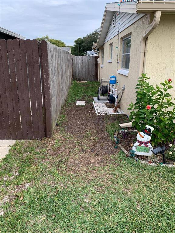 Port Richey, FL 34668,9040 GREENBRIAR LN