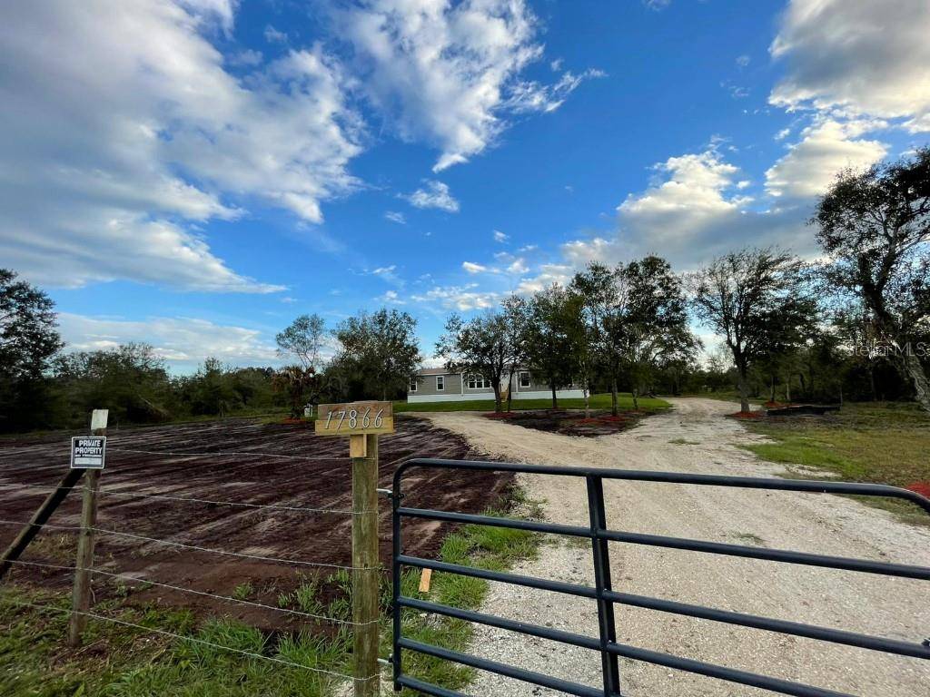 Okeechobee, FL 34972,17866 NW 290TH ST