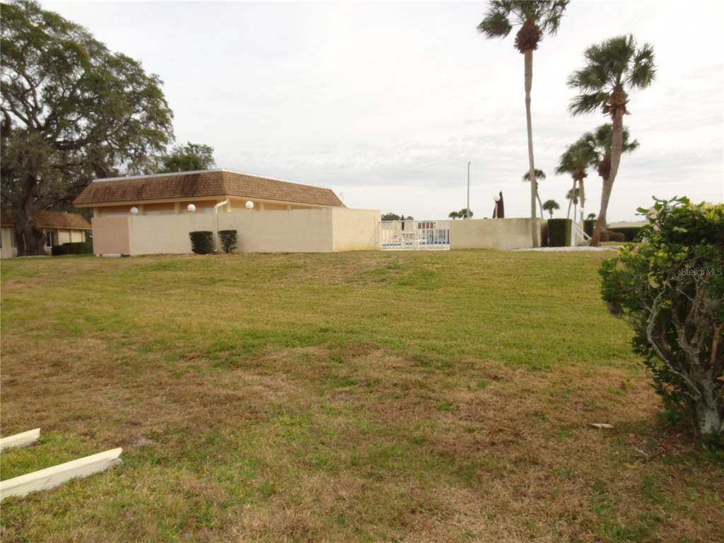 Port Richey, FL 34668,8230 SEVEN OAKS CT #6