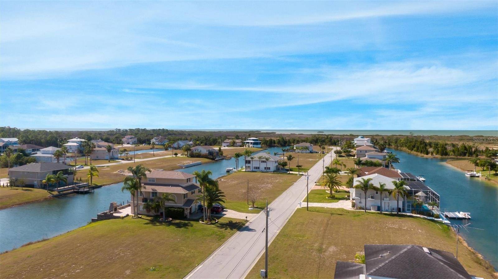 Hernando Beach, FL 34607,3496 CROAKER DR