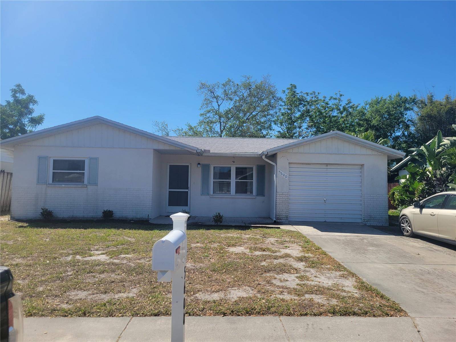 Holiday, FL 34690,5600 AULD LN