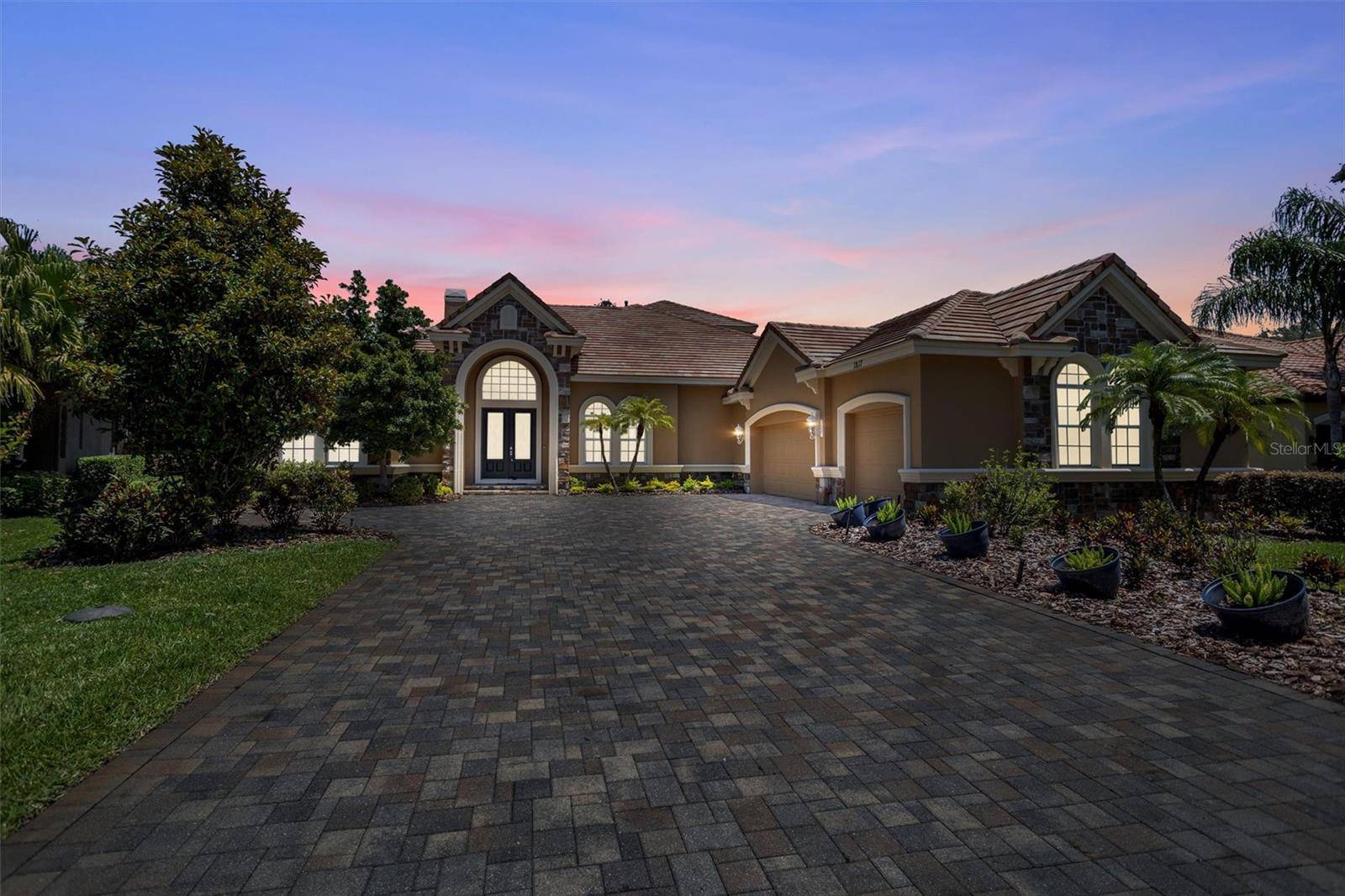 Tampa, FL 33618,1817 BELLA CASA CT