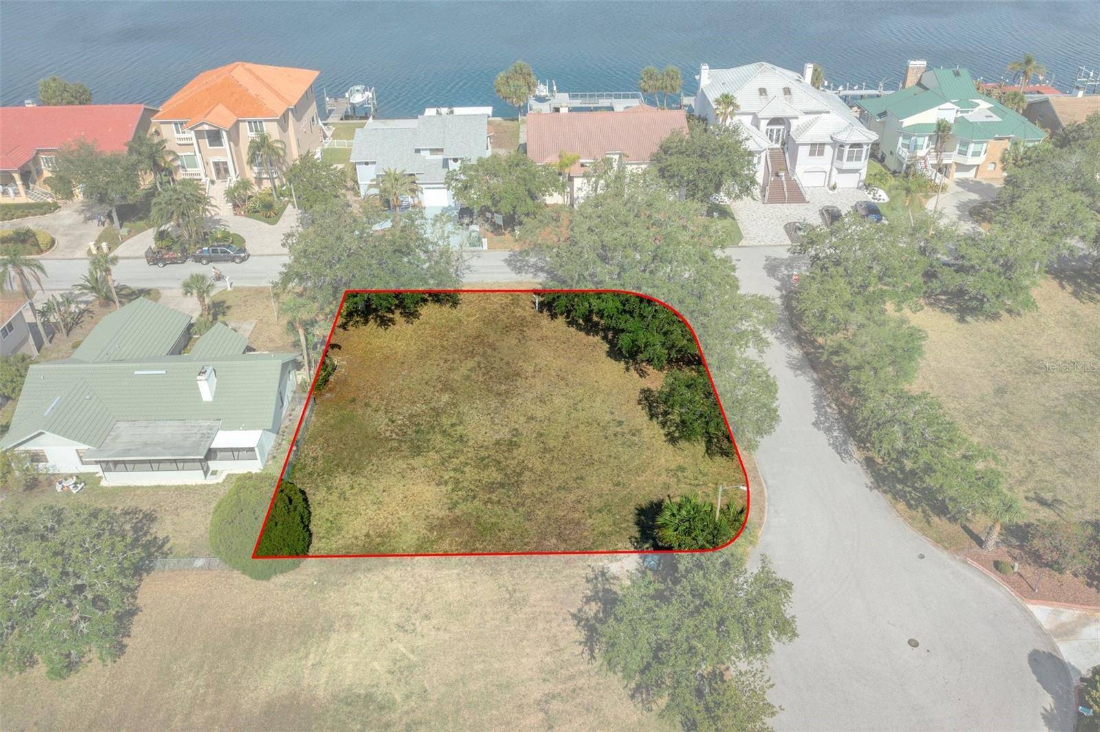 New Port Richey, FL 34652,5650 WESTSHORE DR