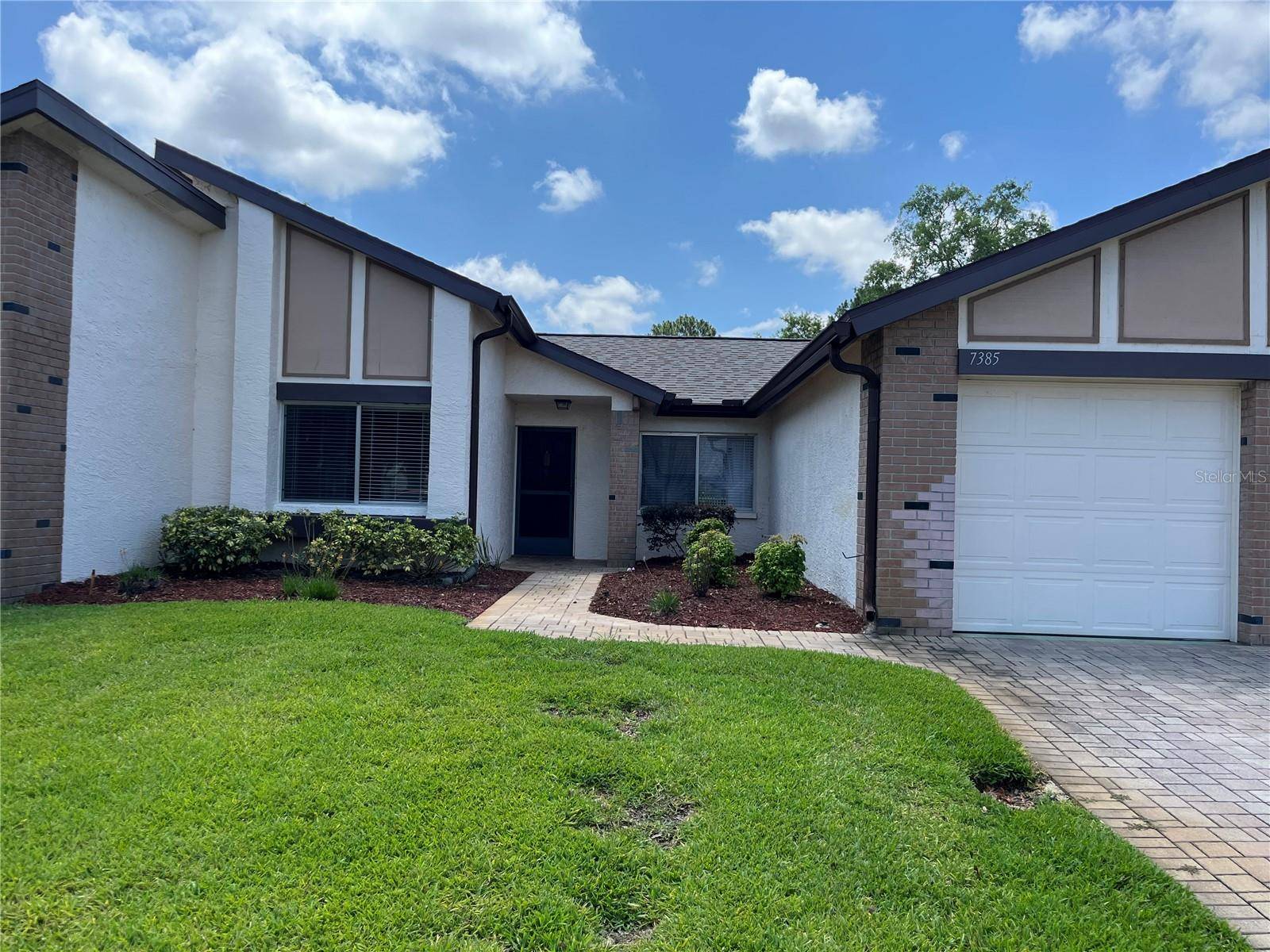 Weeki Wachee, FL 34613,7385 CRESTWOOD DR