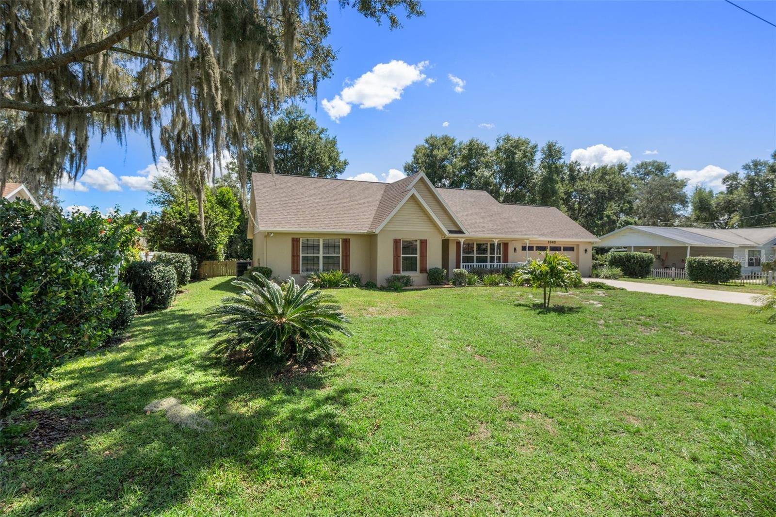 Lake Panasoffkee, FL 33538,1343 CR 437