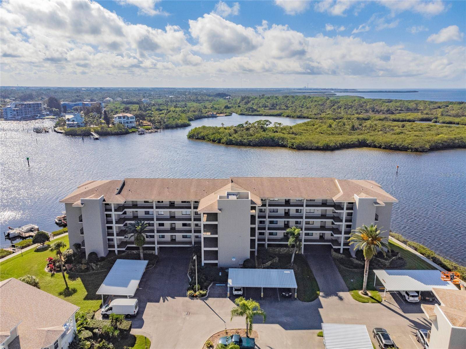Port Richey, FL 34668,8150 BRENT ST #734