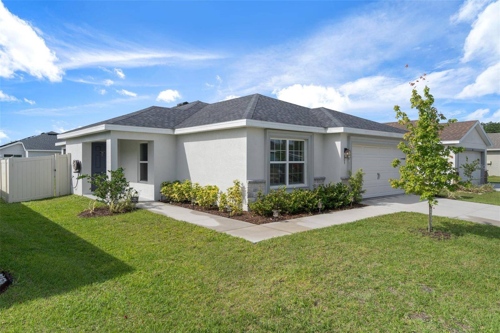 Ruskin, FL 33570,105 BLUE ALICE SPRING CT