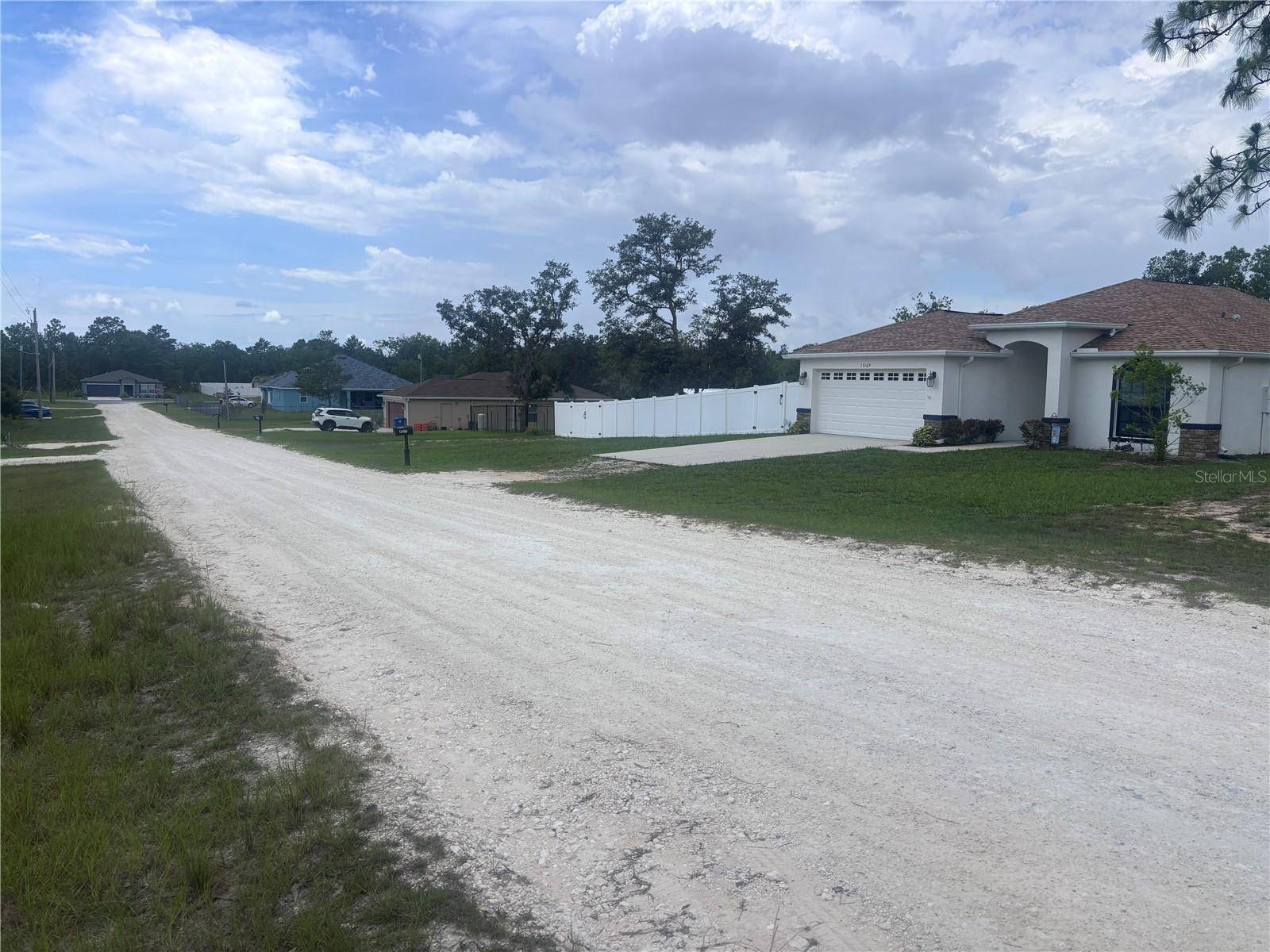 Brooksville, FL 34614,0 DUSKY WARBLER RD