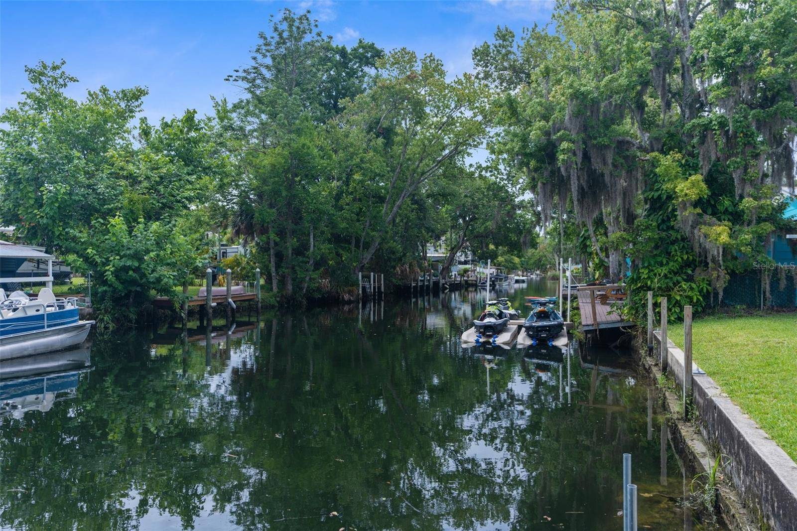 Weeki Wachee, FL 34607,7288 COVENTRY CT