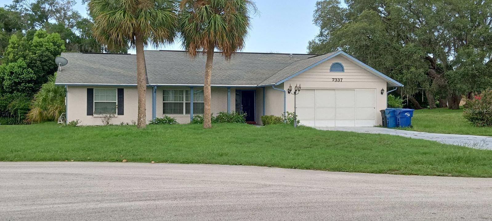 Weeki Wachee, FL 34613,7337 GLASGOW RD