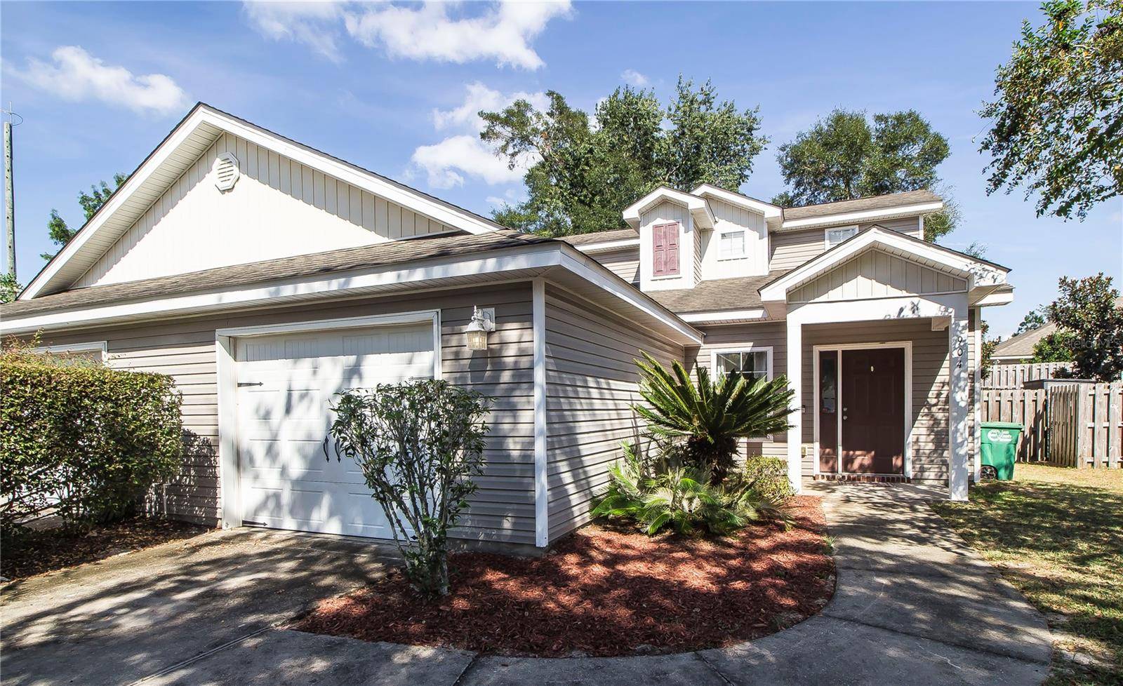 Tallahassee, FL 32311,904 CHASE CREEK CIR