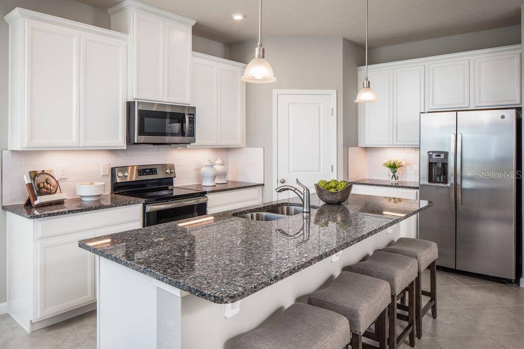 New Smyrna Beach, FL 32168,814 CANYON CREEK DR
