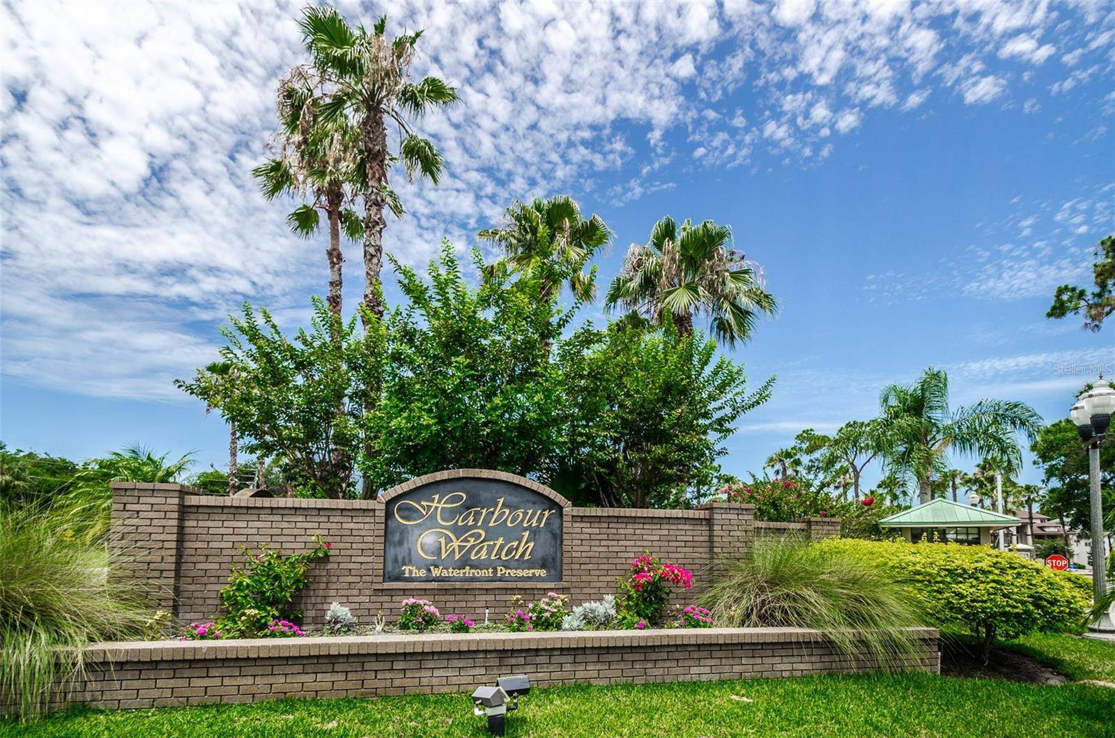 Tarpon Springs, FL 34689,2063 N POINTE ALEXIS DR