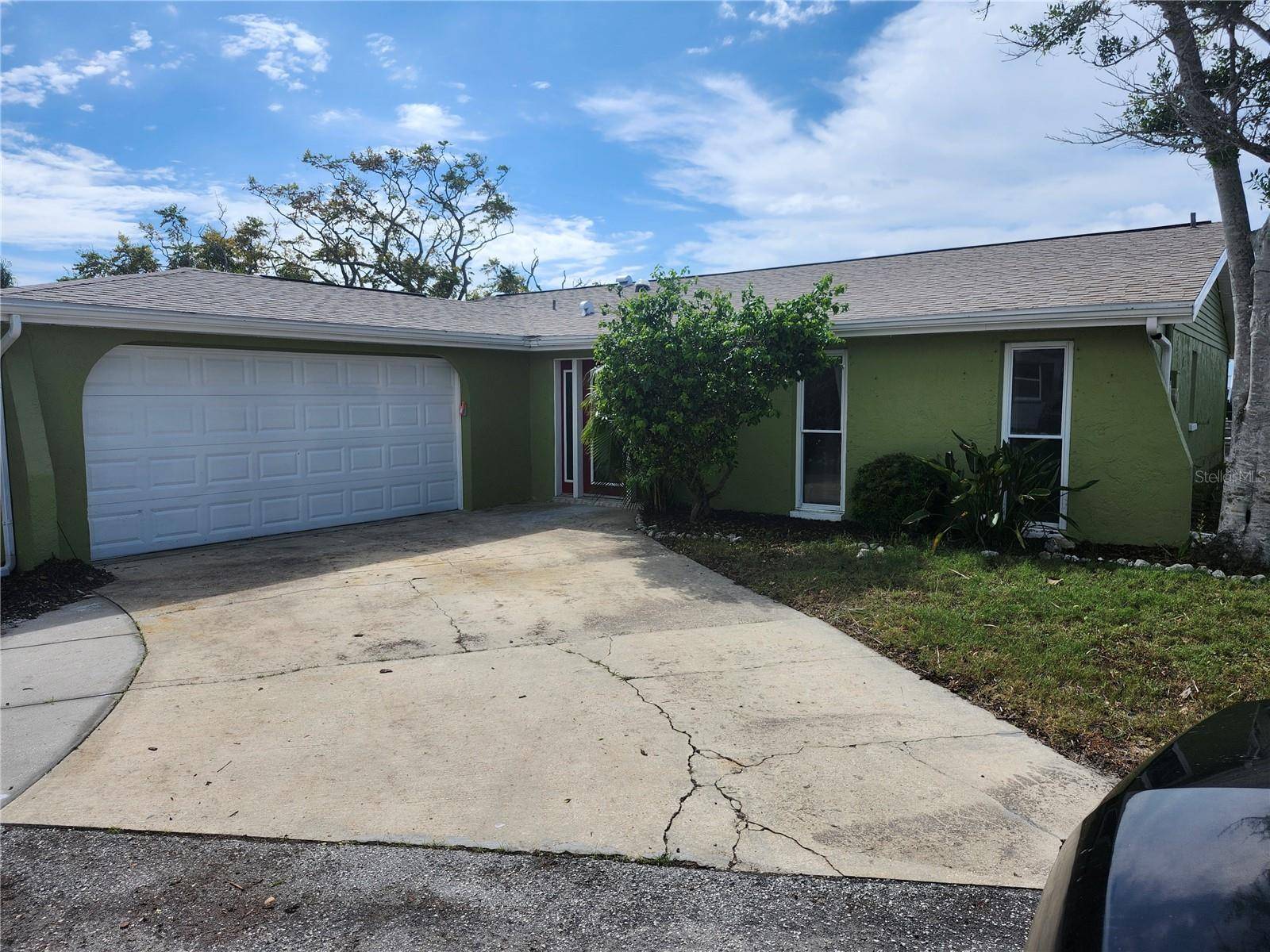 Hudson, FL 34667,15531 DONZI DR