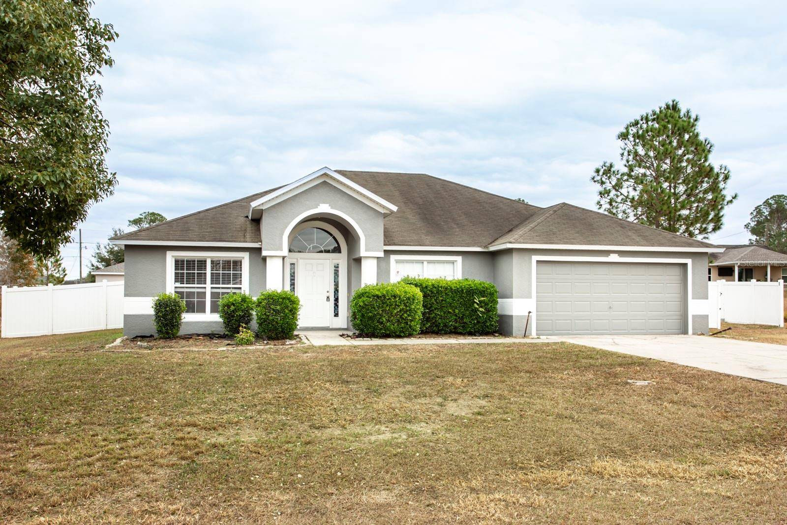 Ocala, FL 34472,90 DOGWOOD DRIVE CIR