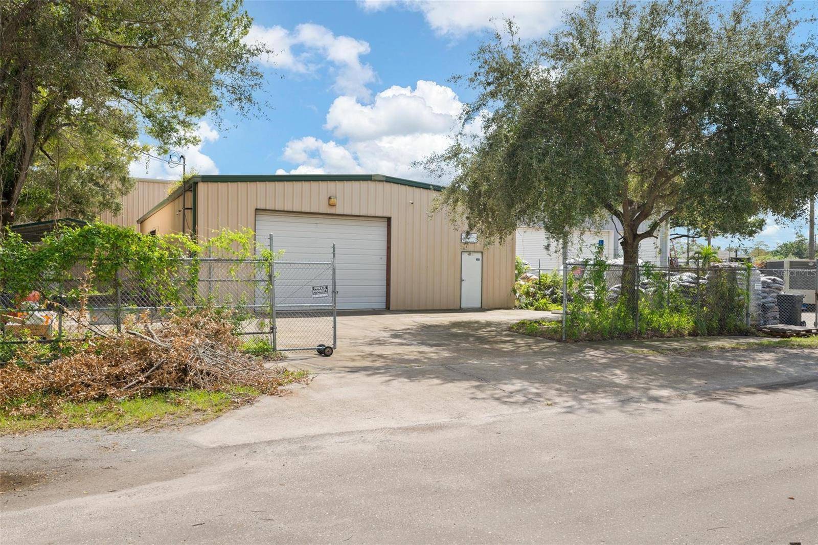 Tampa, FL 33614,4825 N LAUBER WAY