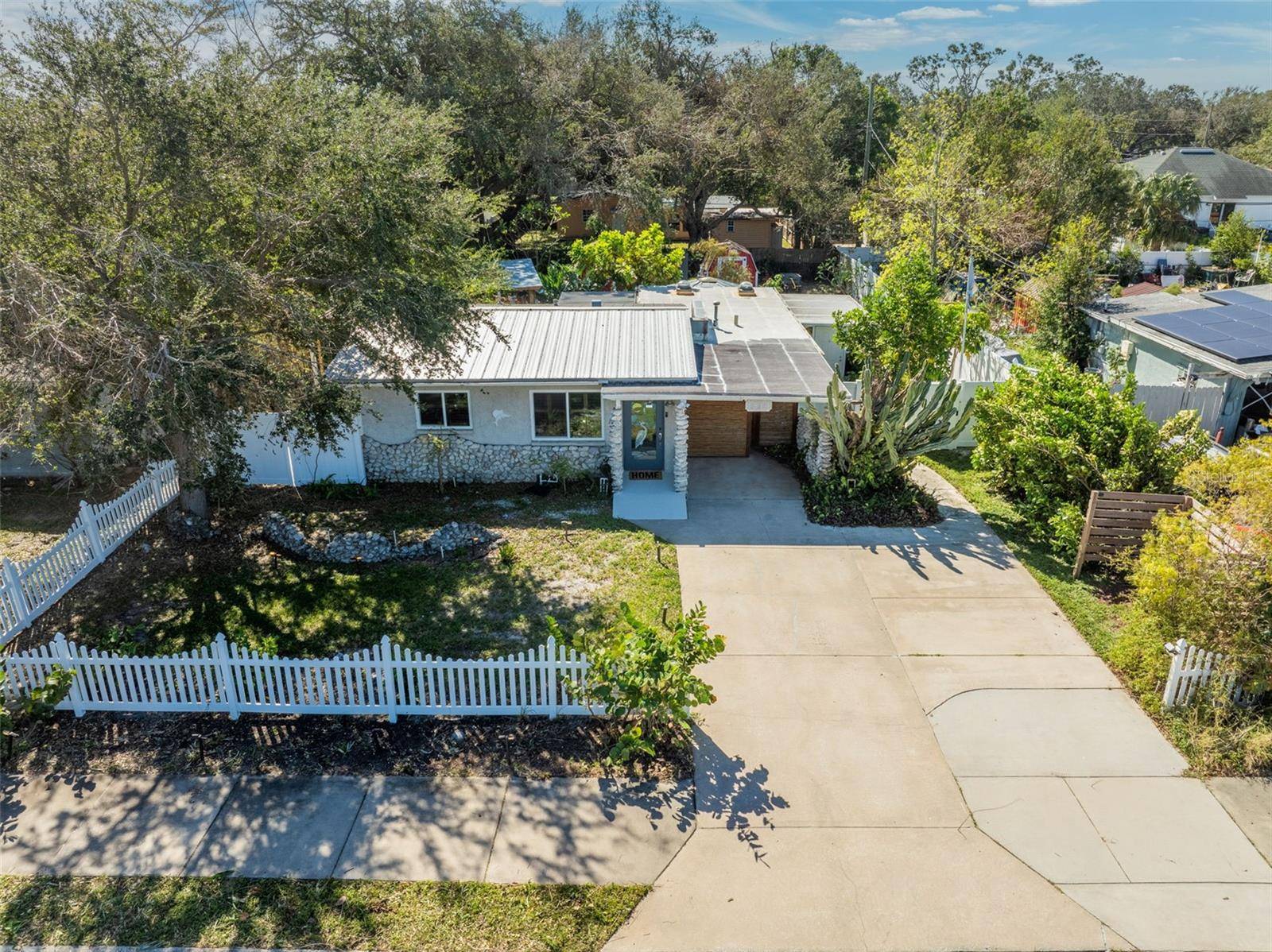 St Petersburg, FL 33702,1514 77TH AVE N