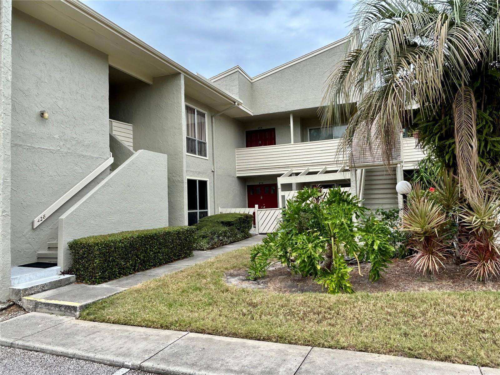 Tarpon Springs, FL 34689,427 WINDRUSH BAY DR #427