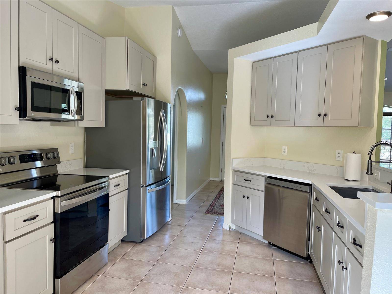 Weeki Wachee, FL 34613,10448 CANARY AVE