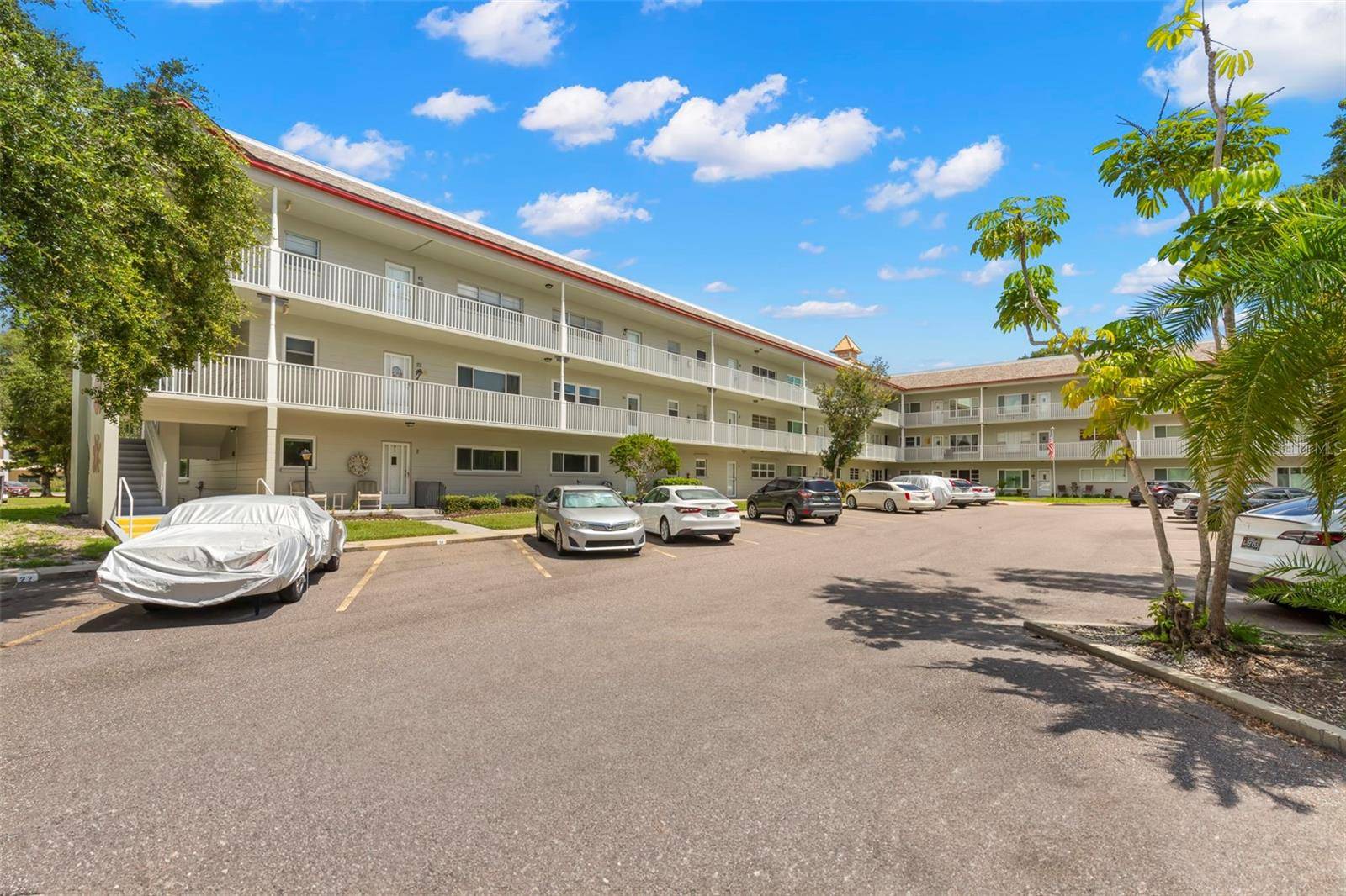 Clearwater, FL 33763,2260 COSTA RICAN DR #26