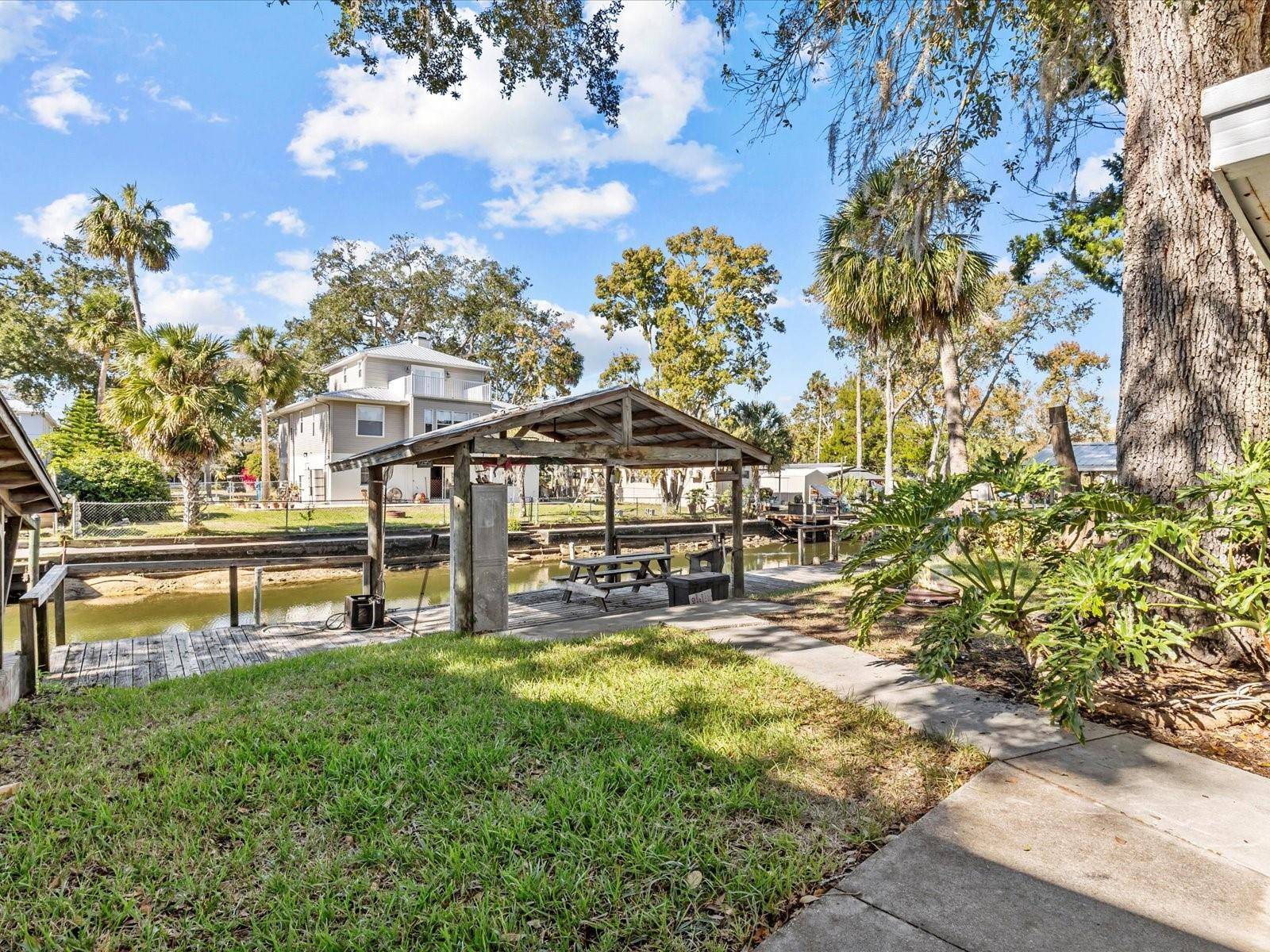 Weeki Wachee, FL 34607,7195 BETHESDA CT