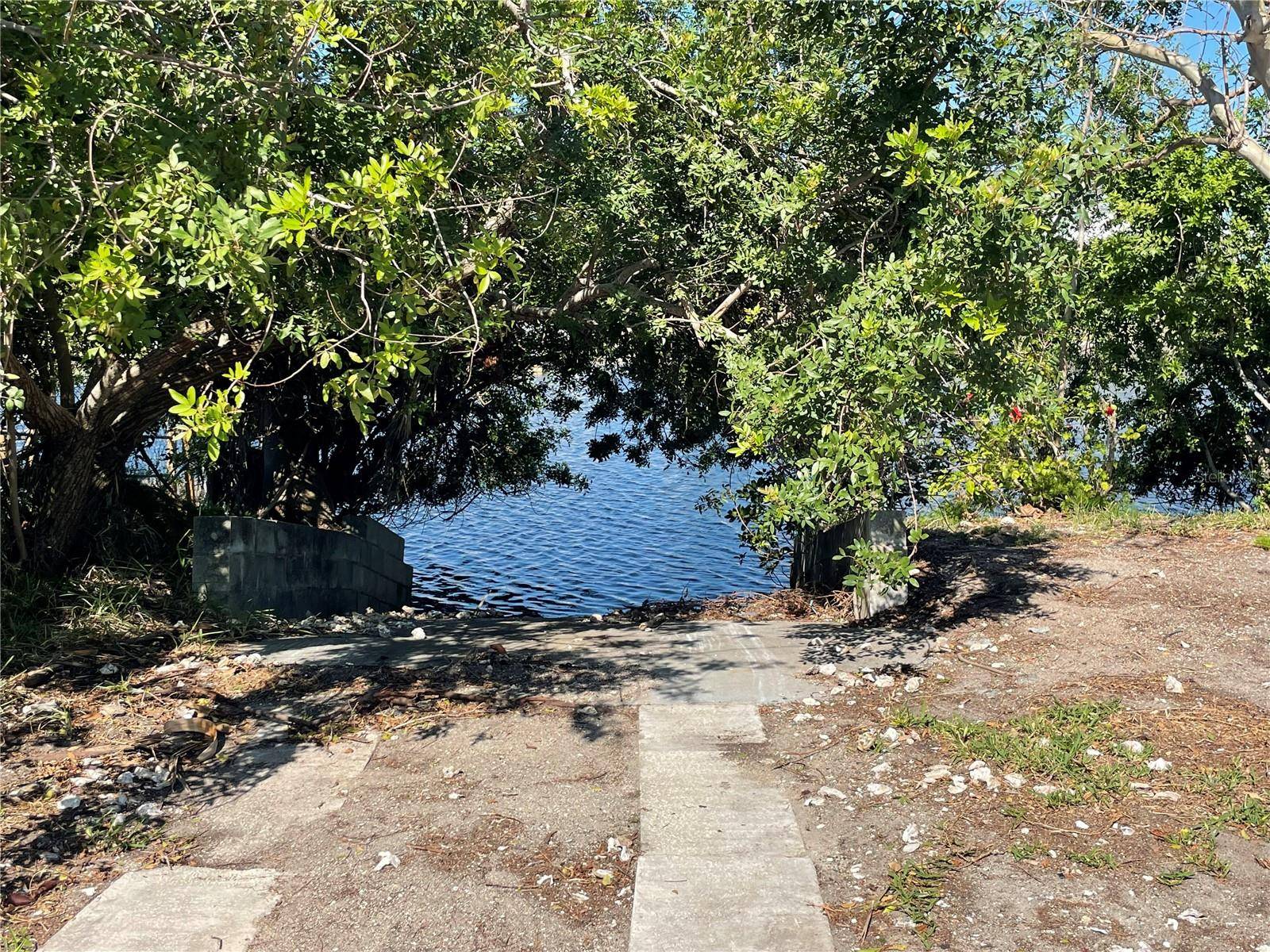 Hudson, FL 34667,13039 PORT CT