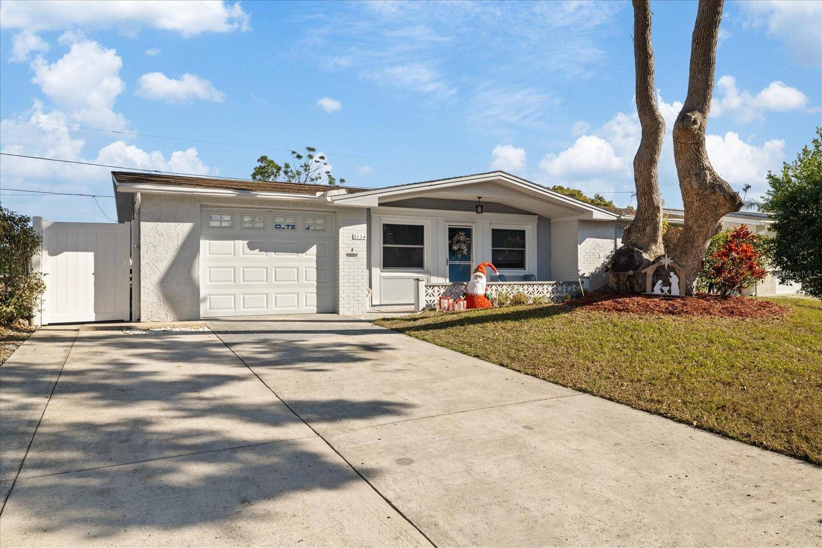 New Port Richey, FL 34652,3734 PENSDALE DR