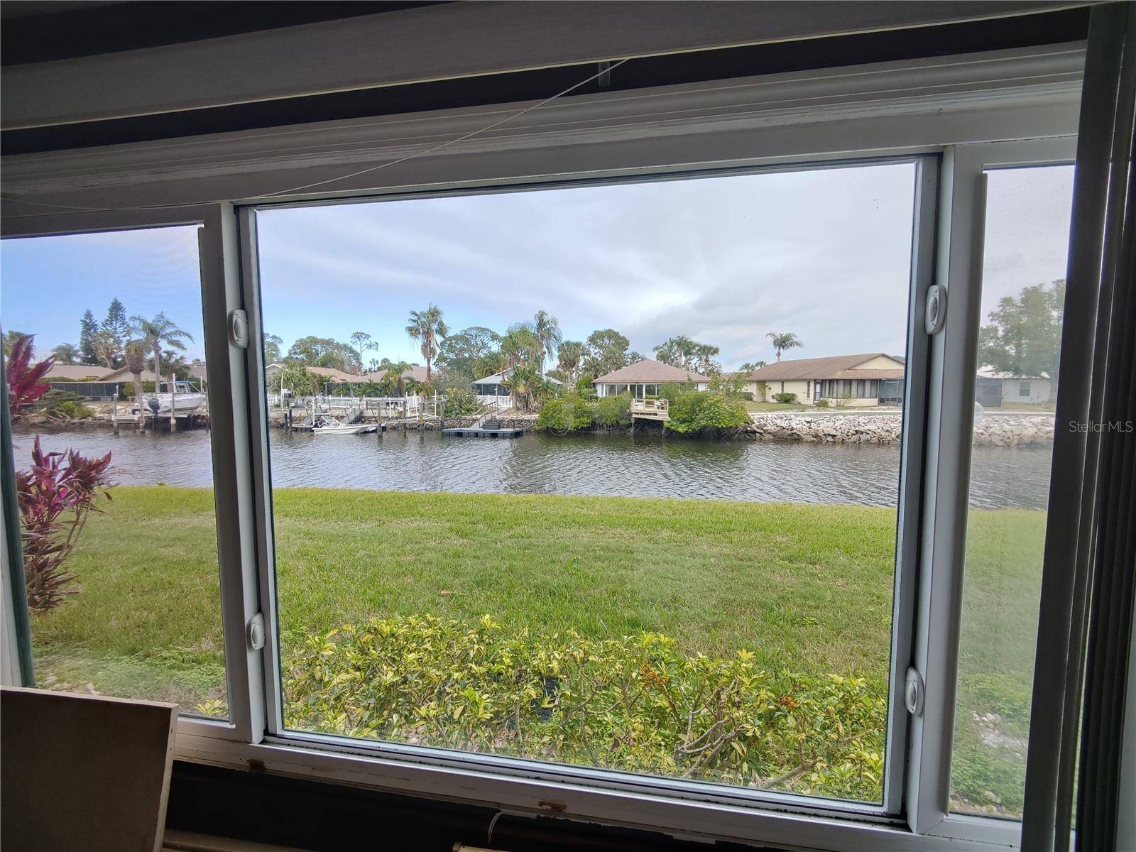 New Port Richey, FL 34652,4555 MARINE Pkwy #102