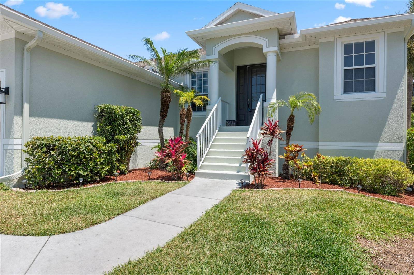 Tarpon Springs, FL 34689,1005 MIZZEN CT