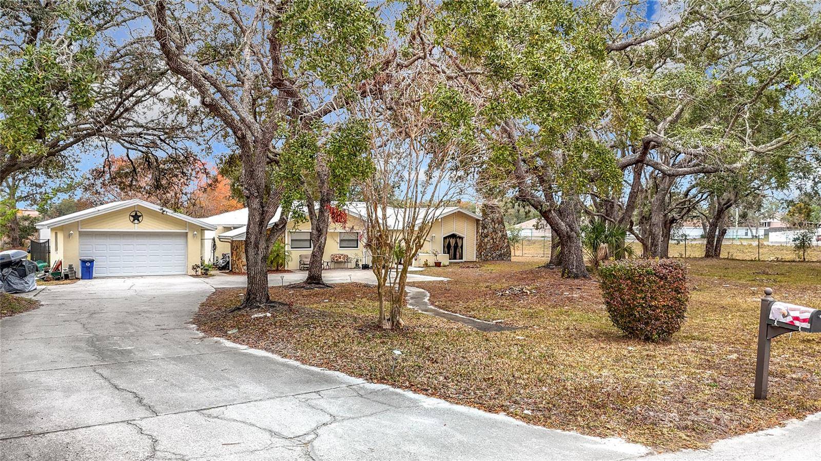 Hudson, FL 34667,18923 ROLLING OAK DR