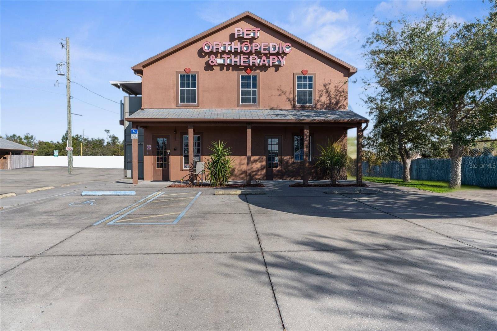 Weeki Wachee, FL 34613,7044 COMMERCIAL WAY