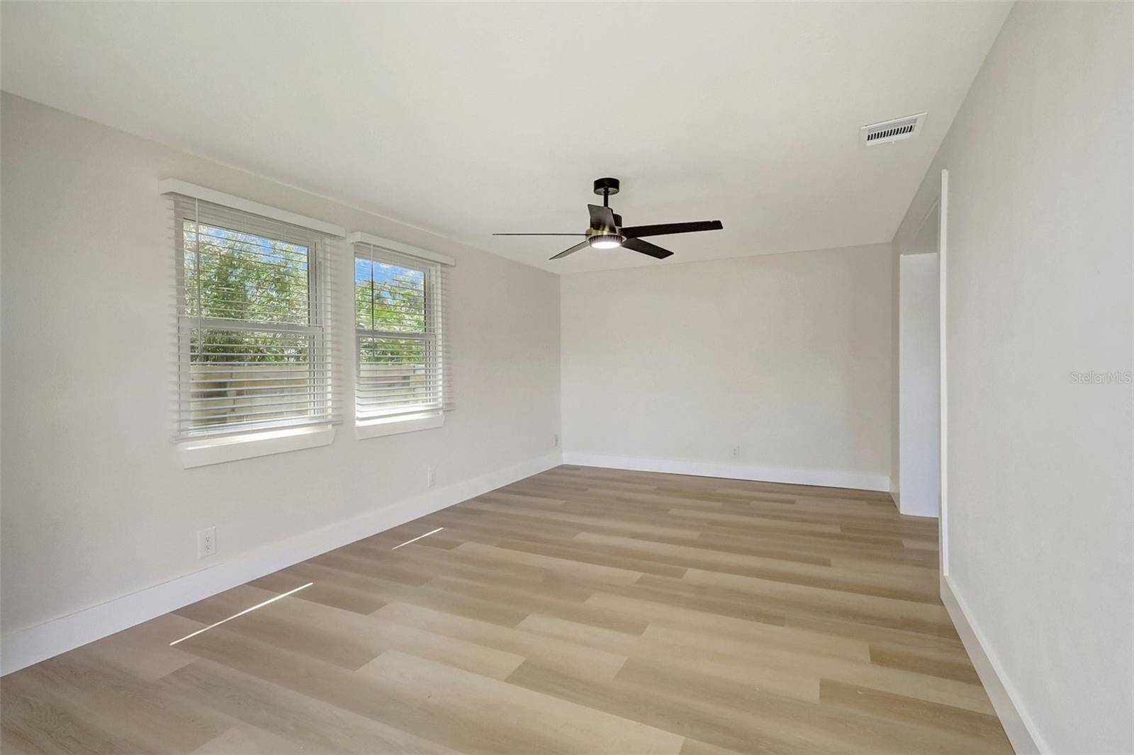 Dunedin, FL 34698,1888 DOUGLAS AVE