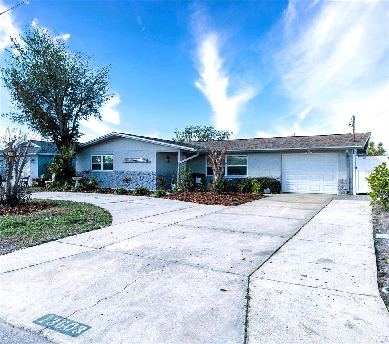 Hudson, FL 34667,13603 JENNITA DR