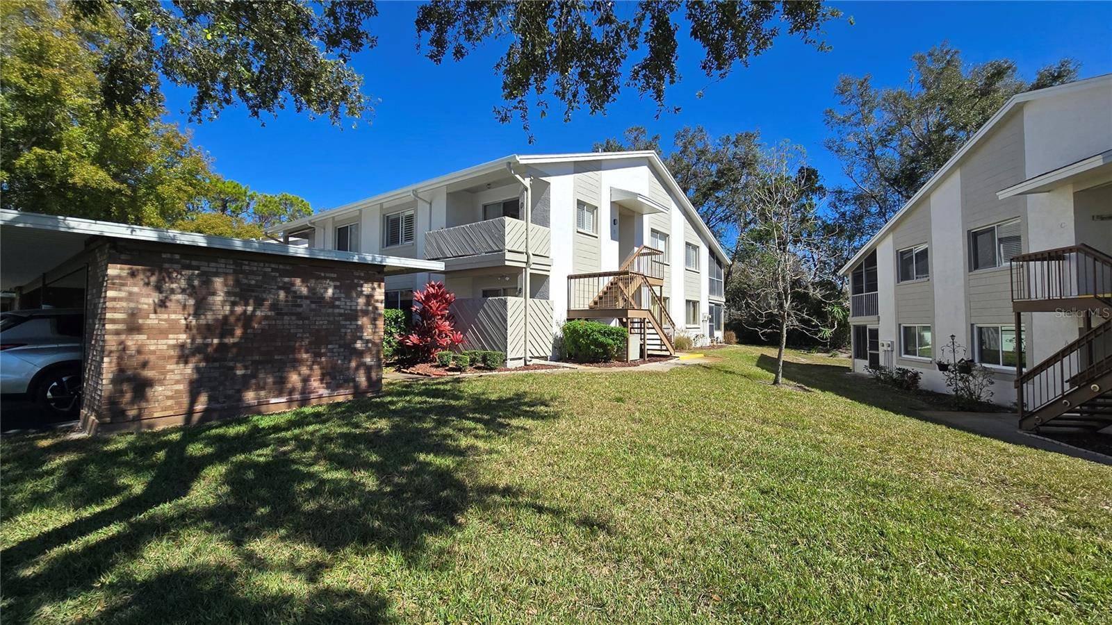 Hudson, FL 34667,12406 EAGLESWOOD DR #B