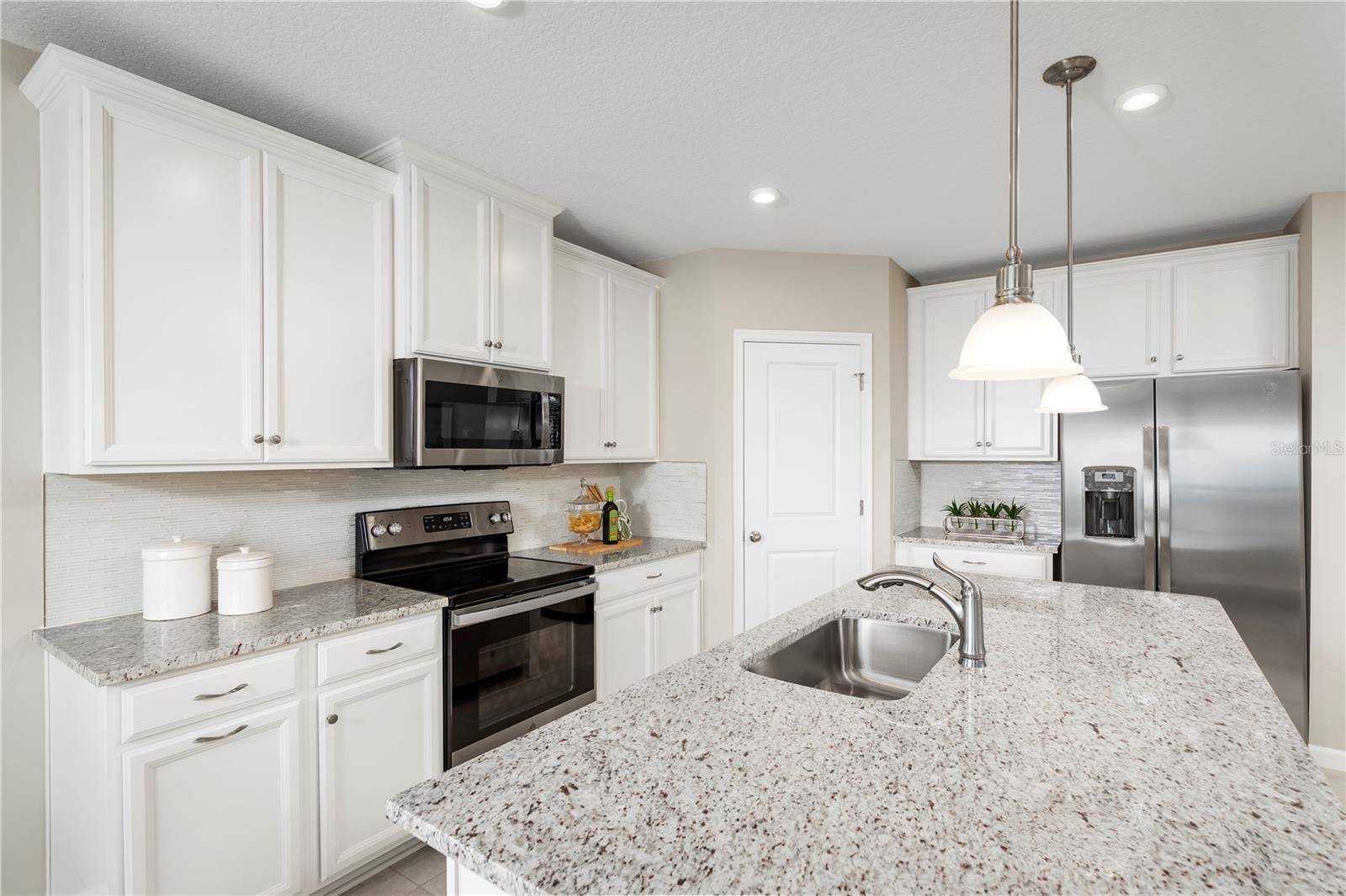 Minneola, FL 34715,1262 WHISPERING LN