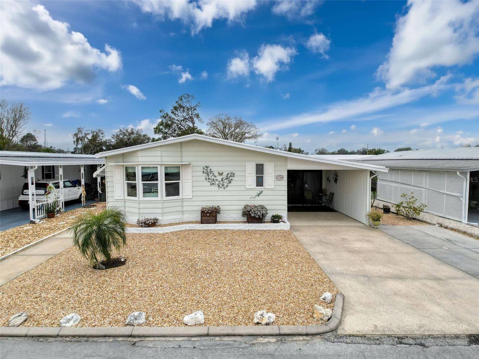 Hudson, FL 34667,12209 HORSESHOE LN