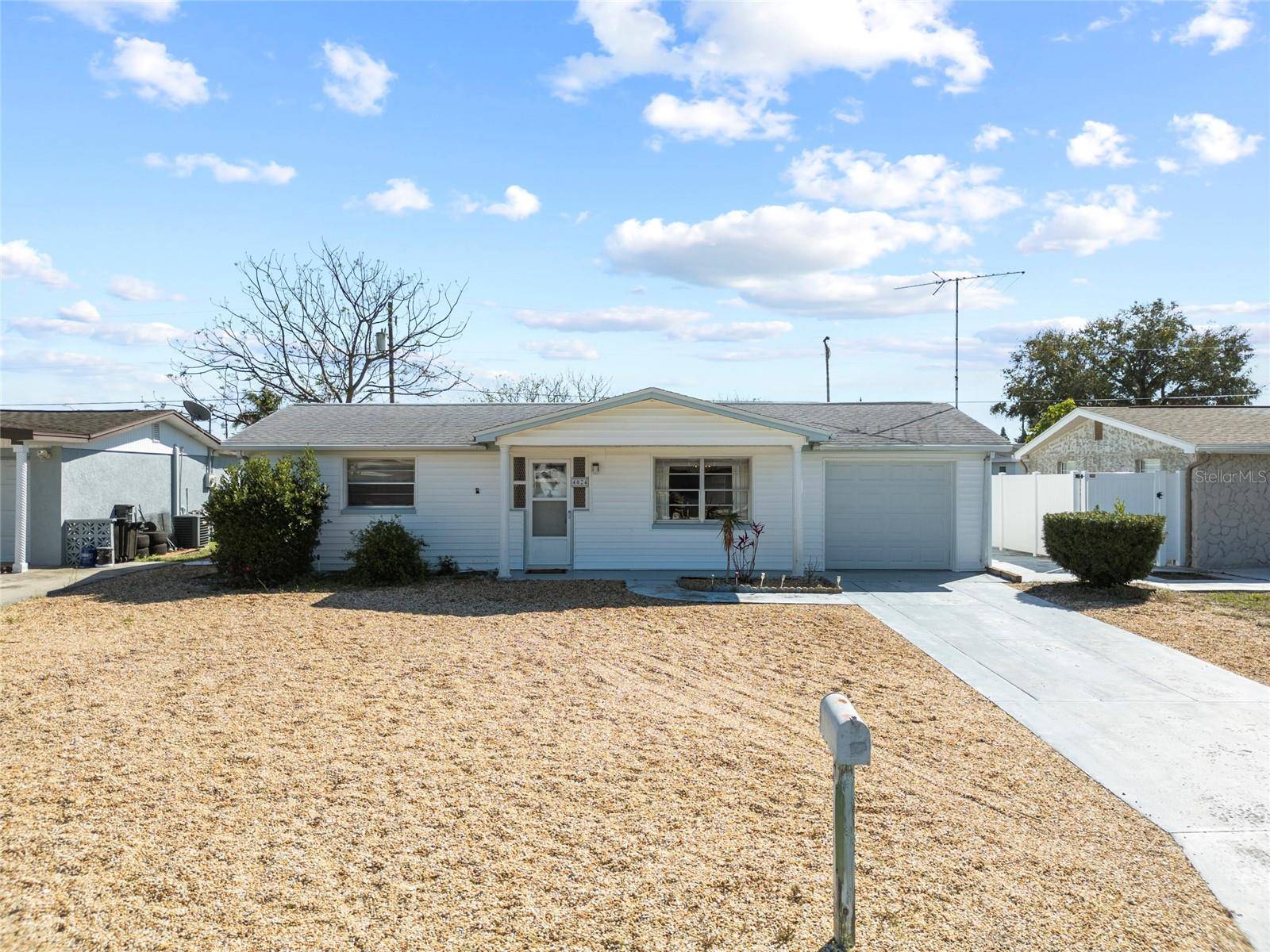 Holiday, FL 34691,4024 DALWOOD DR