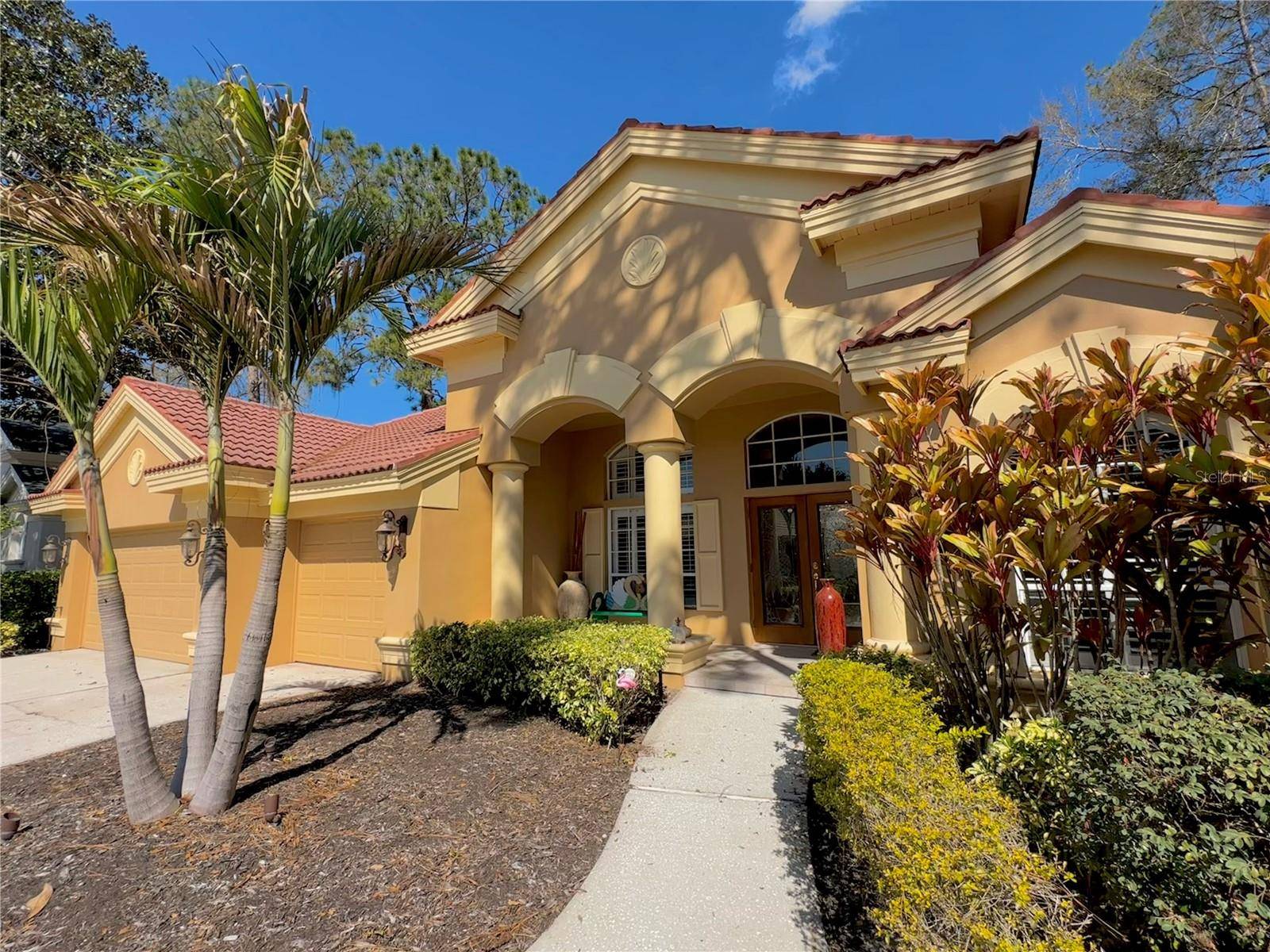 Tarpon Springs, FL 34688,2806 GREY OAKS BLVD