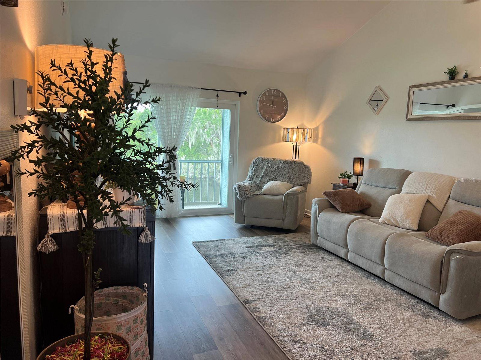 New Port Richey, FL 34653,4925 MYRTLE OAK DR #22