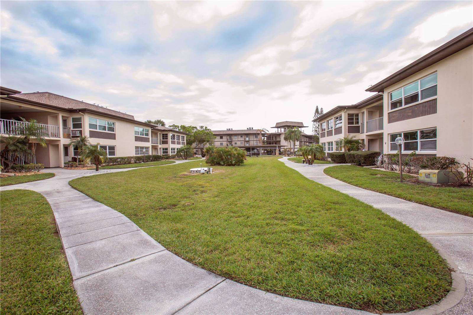 New Port Richey, FL 34652,4712 MARINE Pkwy #104
