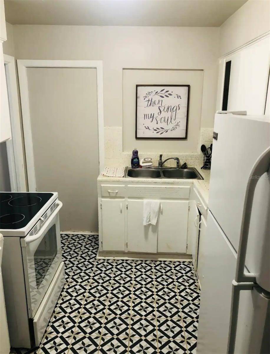 St Petersburg, FL 33701,527 8TH ST N #5