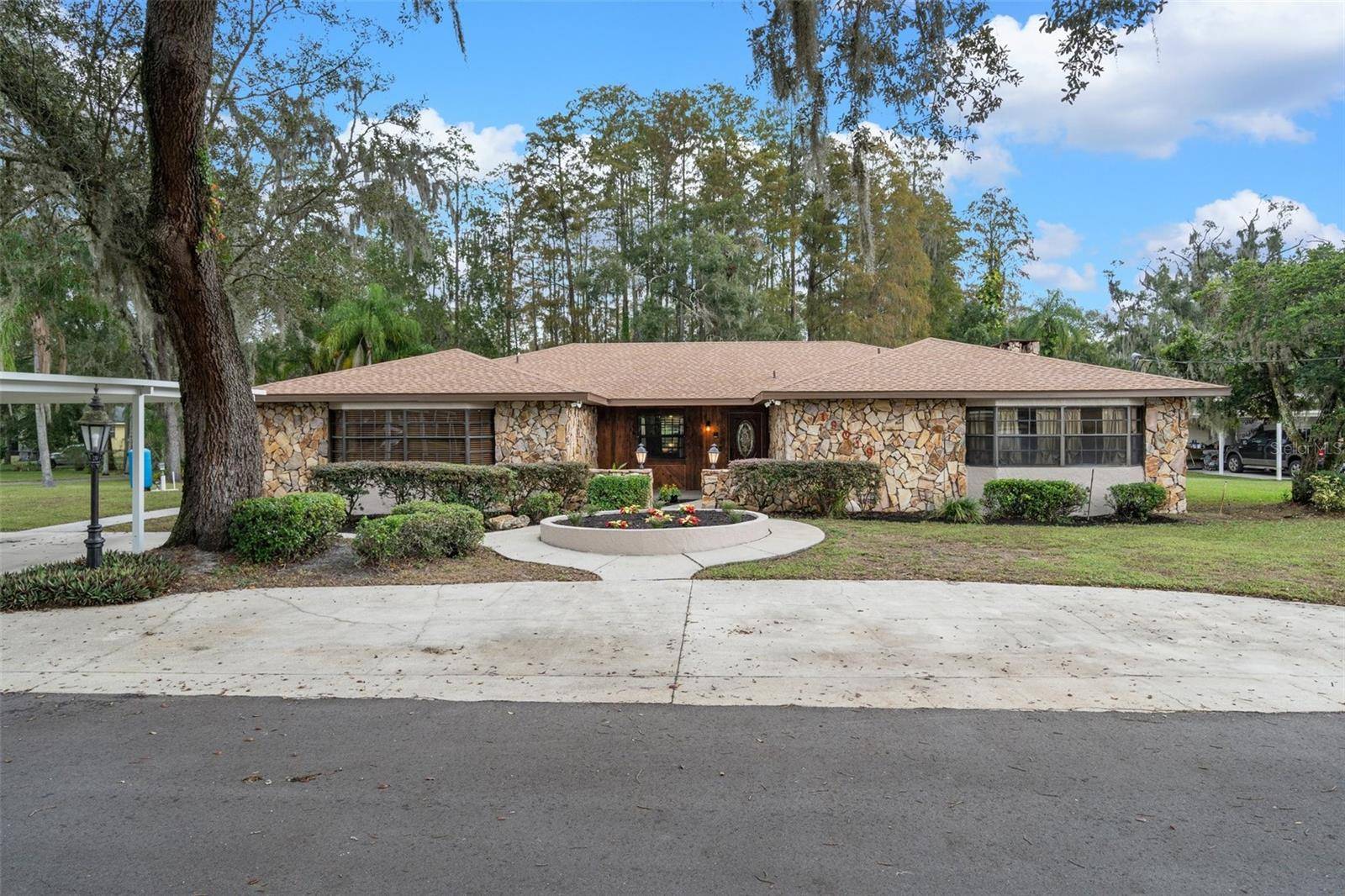 Lutz, FL 33549,19019 3RD ST NE