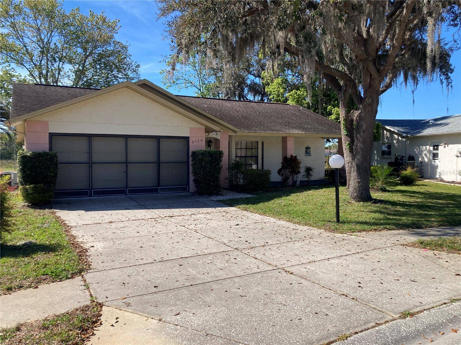 Port Richey, FL 34668,8720 GOLD PINE DR
