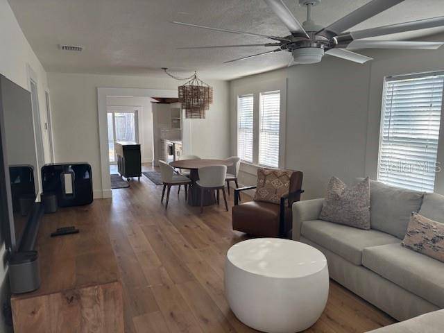 Tarpon Springs, FL 34689,119 E CEDAR ST