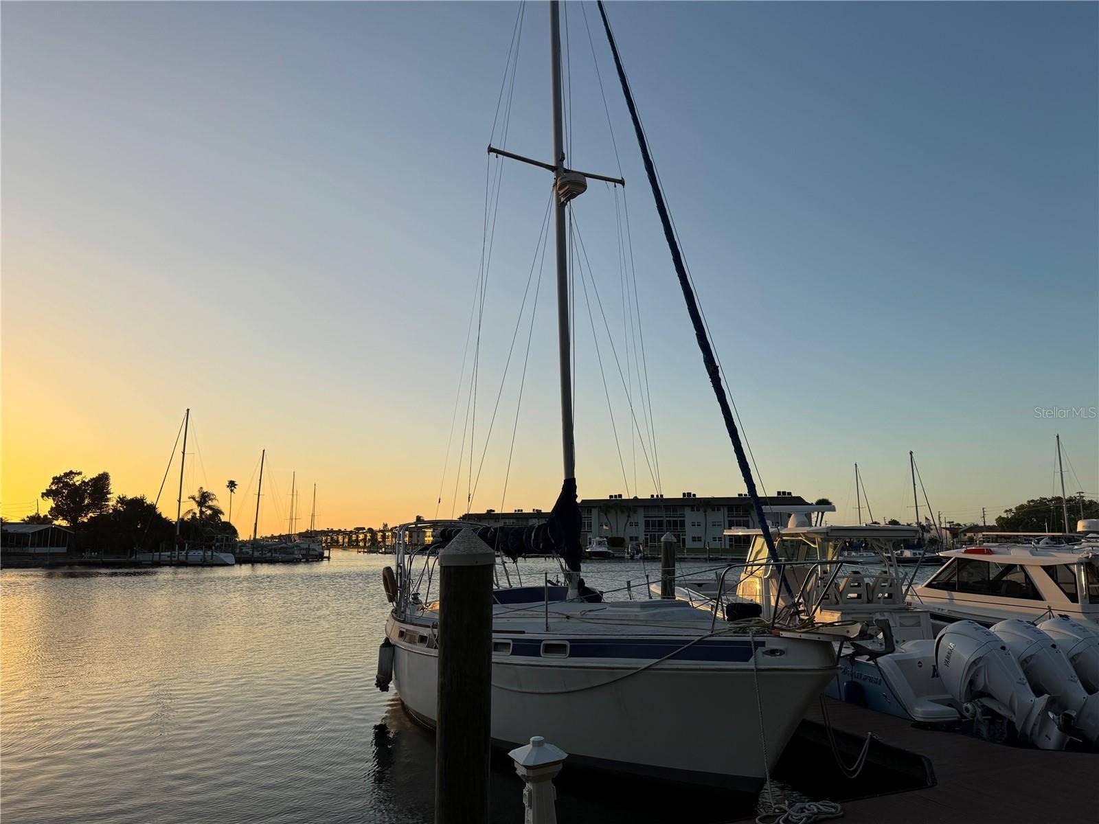 New Port Richey, FL 34652,4678 MARINE Pkwy #305